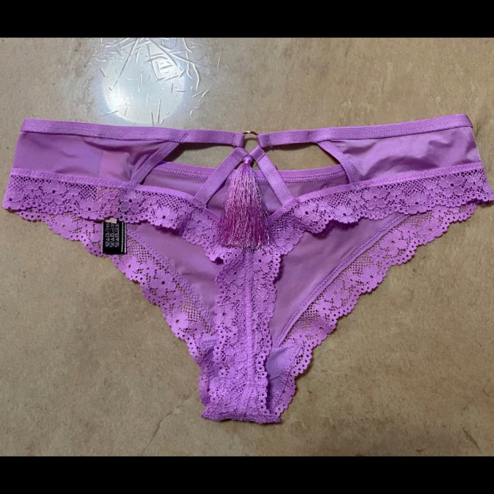Victoria’s Secret Very Sexy Tassel Thong Panty NWT